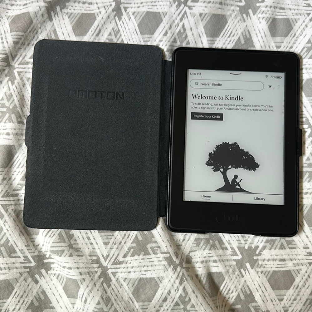Like new Kindle Paperwhite E-reader